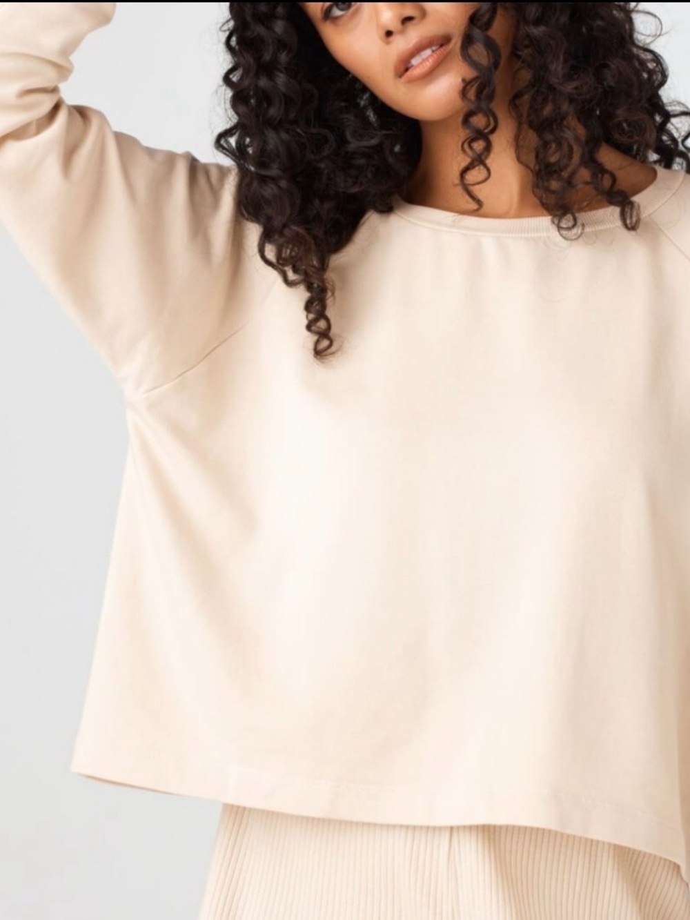 Vetta Raglan Sweatshirt